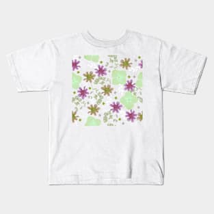 Pressed flowers green and lilac Kids T-Shirt